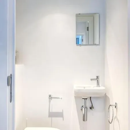 Apartamento Cozy 4-guest In *